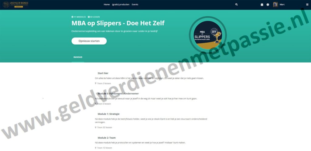 Op deze foto zie je het MBA op Slippers programma van Lifestyle Of Business